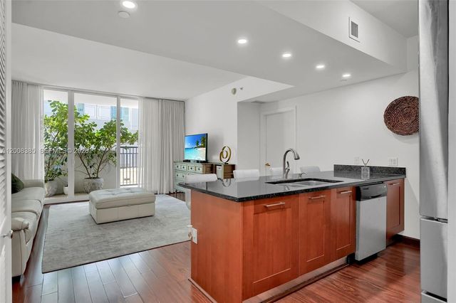 4100 Salzedo St 411, Coral Gables, FL 33146