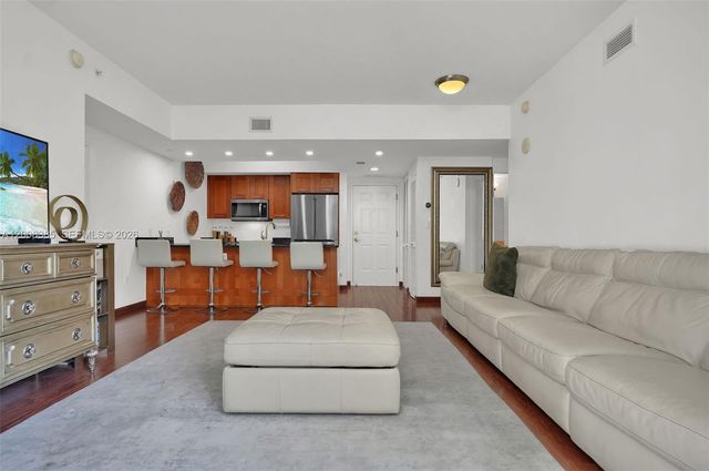 4100 Salzedo St 411, Coral Gables, FL 33146