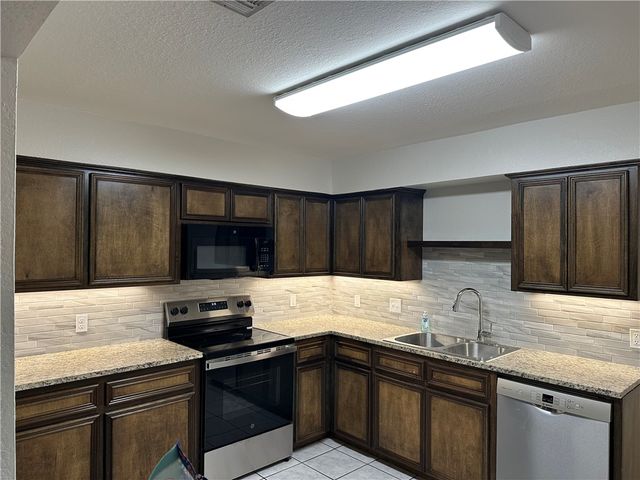 6636 Hardwick Dr A, Corpus Christi, TX 78412