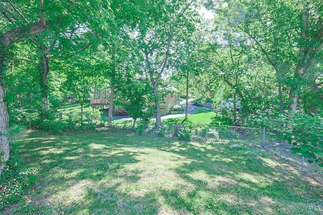 224 Charles Street, Wyoming, OH 45215