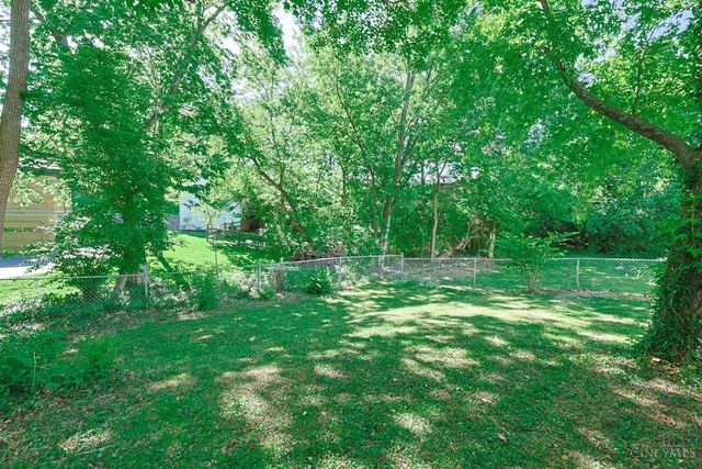 224 Charles Street, Wyoming, OH 45215