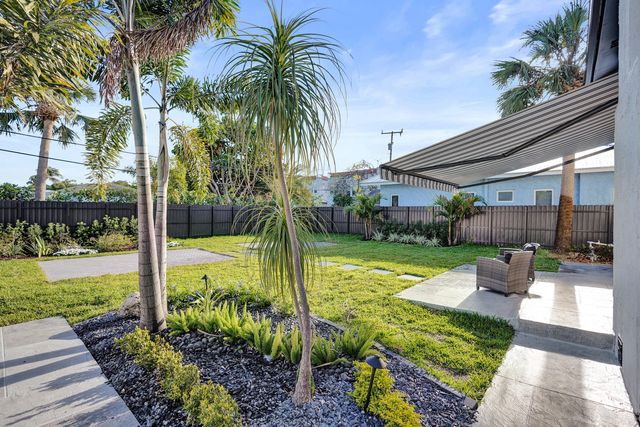 308 Greymon Drive, West Palm Beach, FL 33405