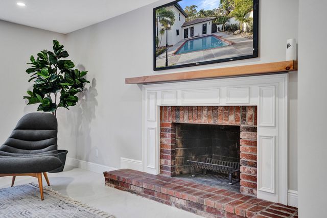 308 Greymon Drive, West Palm Beach, FL 33405