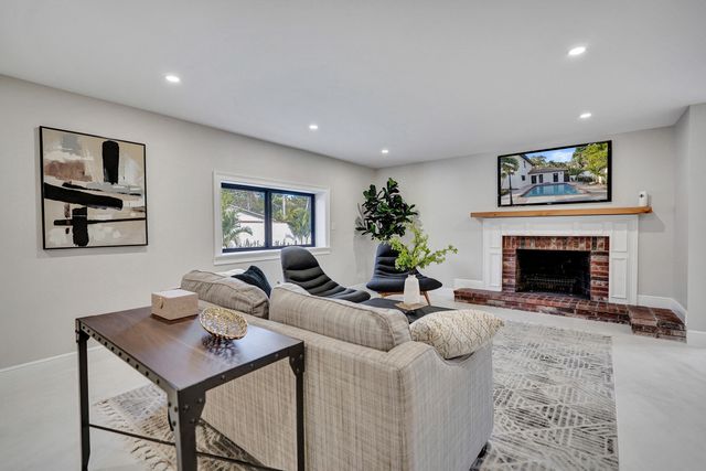 308 Greymon Drive, West Palm Beach, FL 33405
