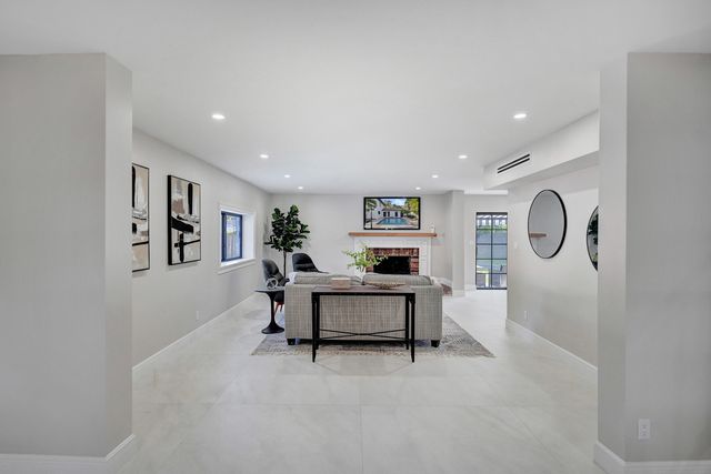 308 Greymon Drive, West Palm Beach, FL 33405