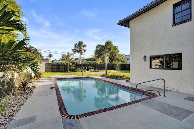 308 Greymon Drive, West Palm Beach, FL 33405
