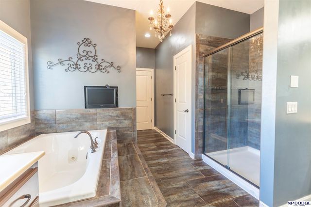 7413 N 116th Avenue Circle, Omaha, NE 68142