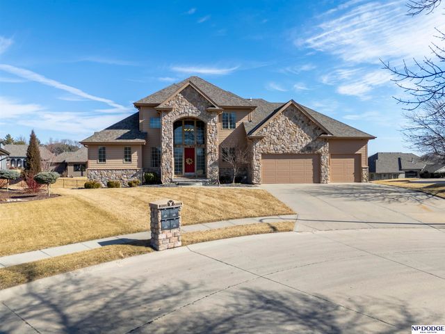 7413 N 116th Avenue Circle, Omaha, NE 68142