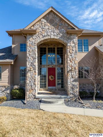 7413 N 116th Avenue Circle, Omaha, NE 68142