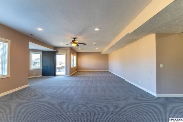 7413 N 116th Avenue Circle, Omaha, NE 68142