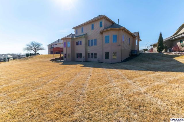 7413 N 116th Avenue Circle, Omaha, NE 68142