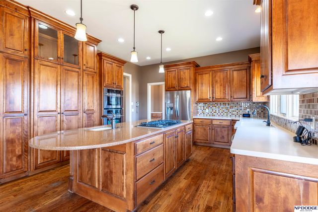 7413 N 116th Avenue Circle, Omaha, NE 68142