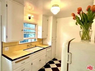 1325 Washington Avenue B, Santa Monica, CA 90403