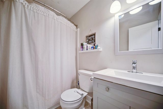 205 SW Arlan Drive, Ankeny, IA 50023