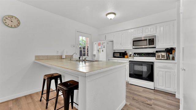 341 Arborview Drive, Garland, TX 75043