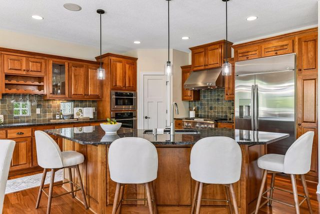6137 Niagara Lane N, Plymouth, MN 55446