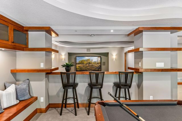 6137 Niagara Lane N, Plymouth, MN 55446