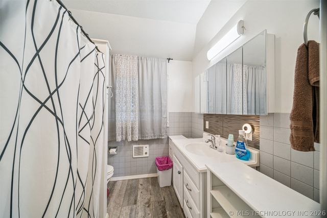 310 SW 1st Street, Adair, OK 74330