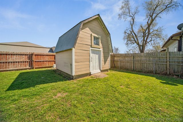 310 SW 1st Street, Adair, OK 74330