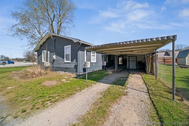 310 SW 1st Street, Adair, OK 74330