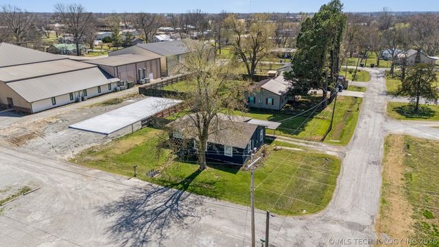 310 SW 1st Street, Adair, OK 74330