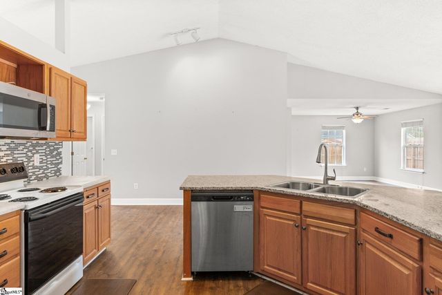 2017 Small Meadows Court, Fountain Inn, SC 29644