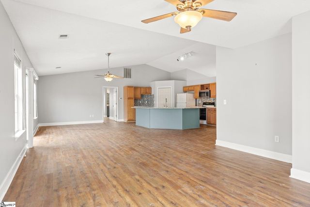 2017 Small Meadows Court, Fountain Inn, SC 29644