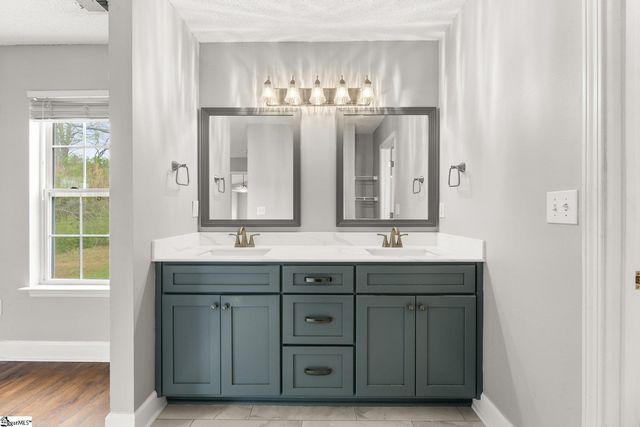 2017 Small Meadows Court, Fountain Inn, SC 29644