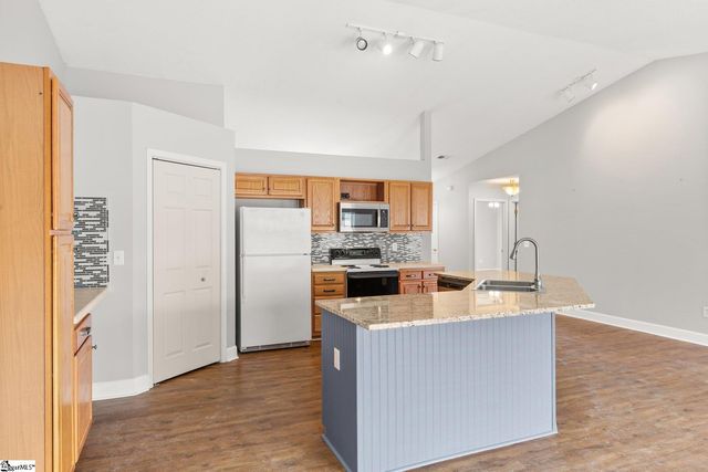 2017 Small Meadows Court, Fountain Inn, SC 29644