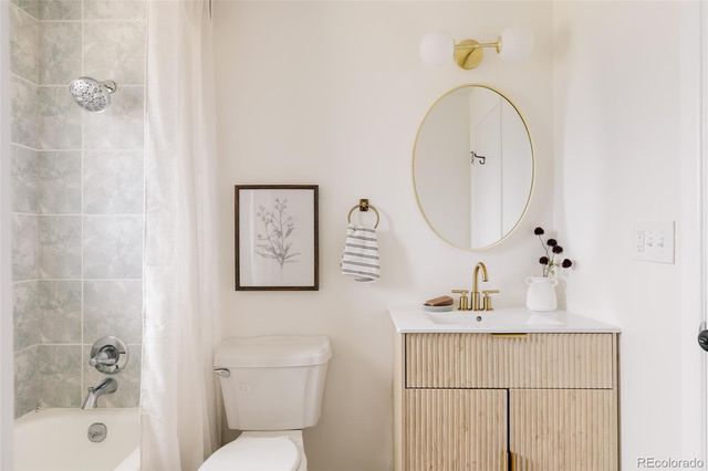 3222 S Boston Court, Denver, CO 80231