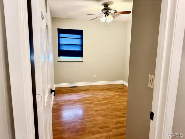 213 Shirewood Drive, St Charles, MO 63303