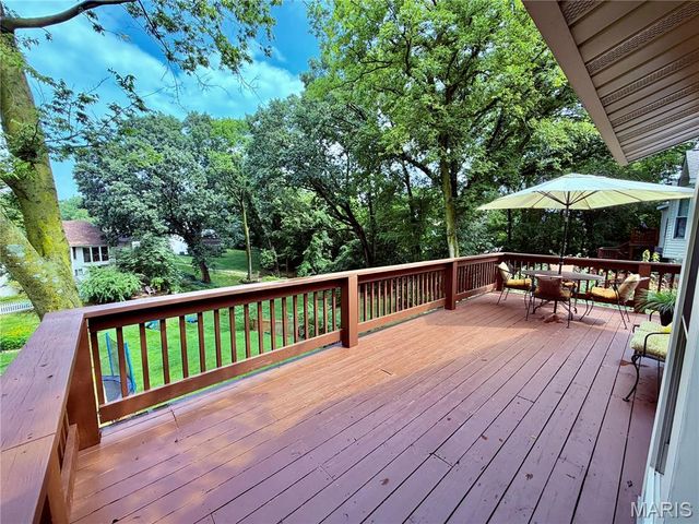 213 Shirewood Drive, St Charles, MO 63303