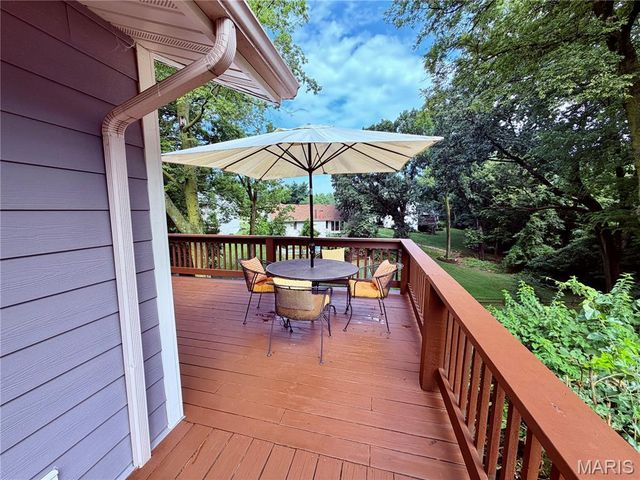 213 Shirewood Drive, St Charles, MO 63303