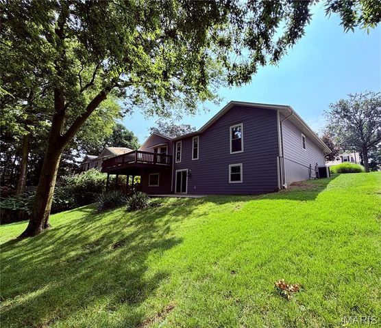 213 Shirewood Drive, St Charles, MO 63303