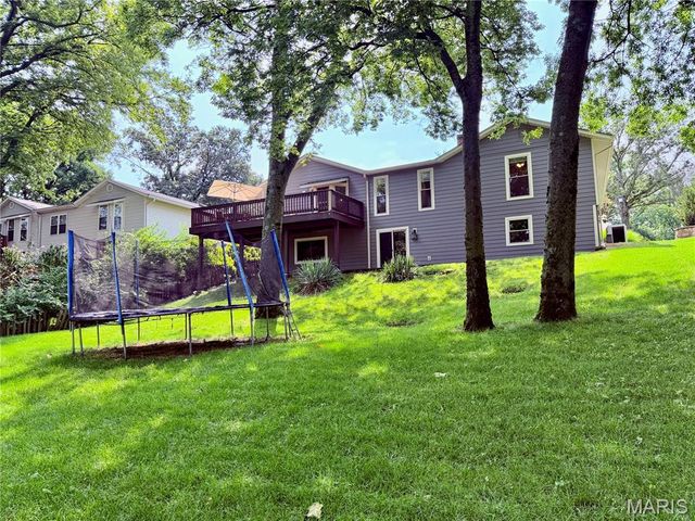 213 Shirewood Drive, St Charles, MO 63303