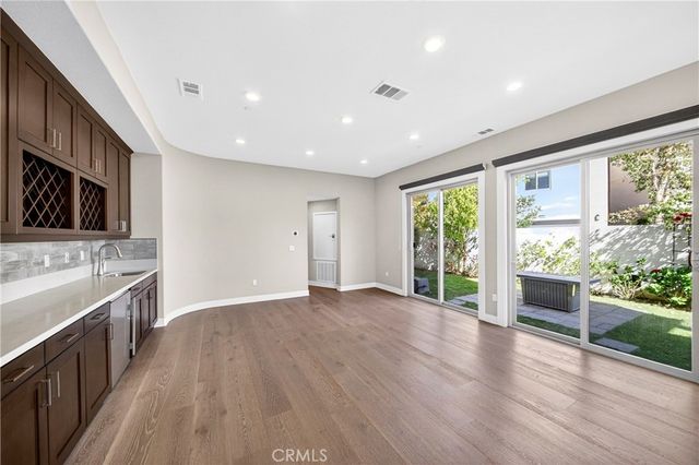 195 Stellar, Irvine, CA 92618