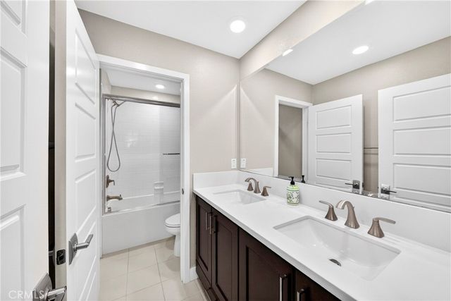 195 Stellar, Irvine, CA 92618