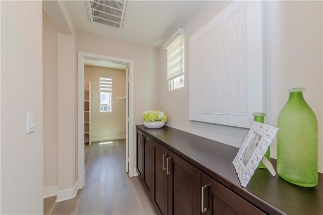 195 Stellar, Irvine, CA 92618