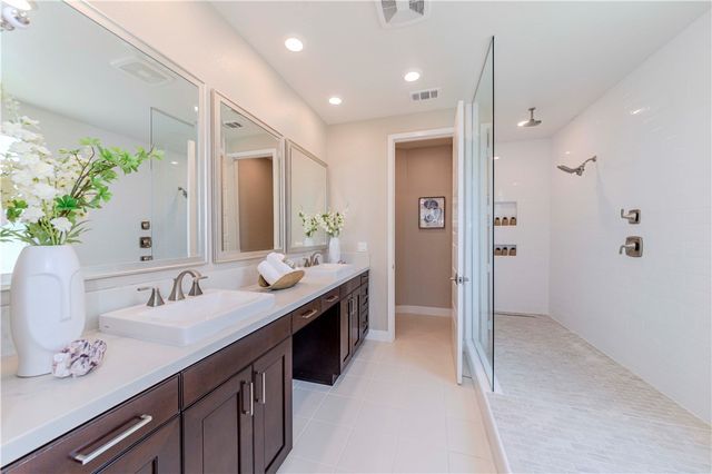 195 Stellar, Irvine, CA 92618