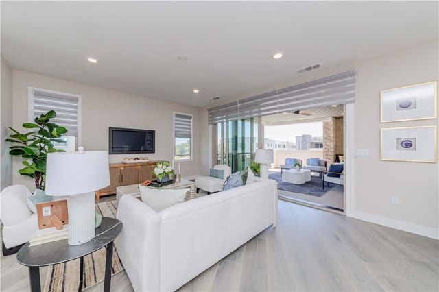 195 Stellar, Irvine, CA 92618