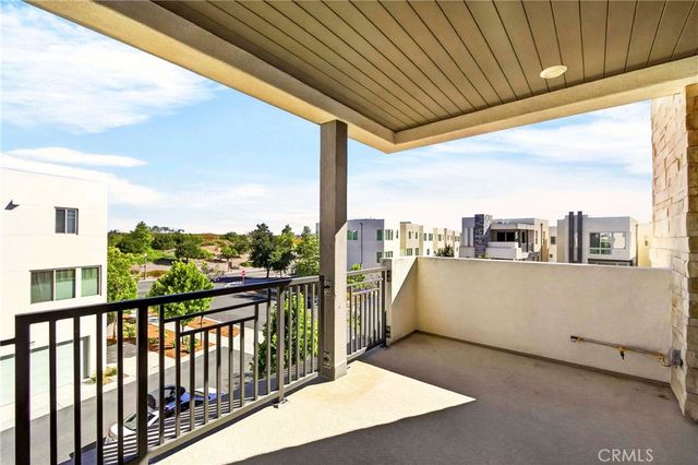 195 Stellar, Irvine, CA 92618