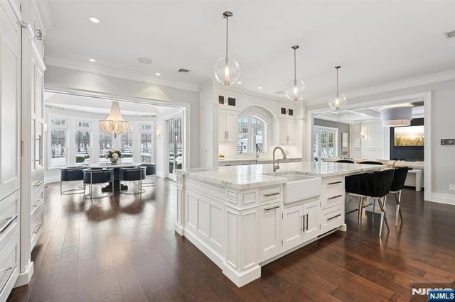 128 Birch Road, Franklin Lakes, NJ 07417