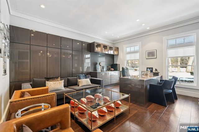 128 Birch Road, Franklin Lakes, NJ 07417