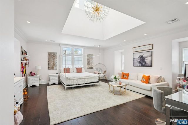 128 Birch Road, Franklin Lakes, NJ 07417