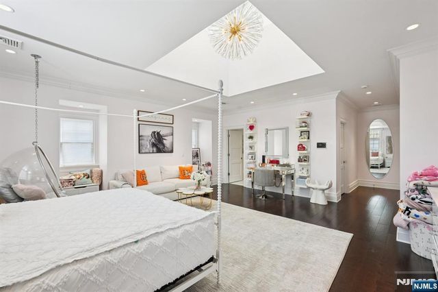 128 Birch Road, Franklin Lakes, NJ 07417