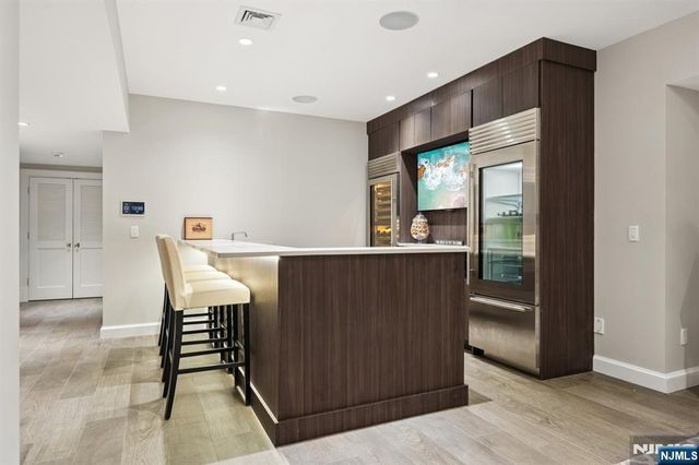 128 Birch Road, Franklin Lakes, NJ 07417