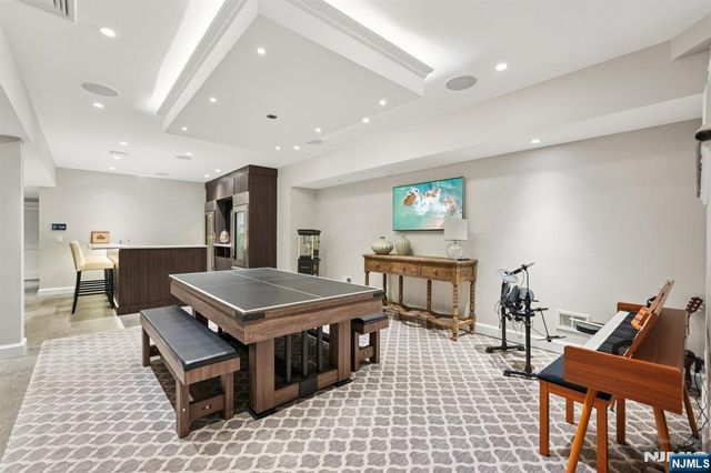 128 Birch Road, Franklin Lakes, NJ 07417