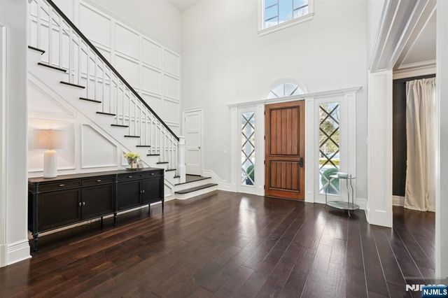 128 Birch Road, Franklin Lakes, NJ 07417