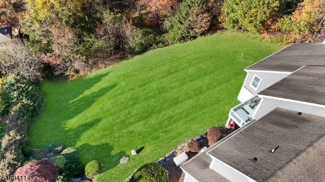 16 Forest Ridge Ter, Jefferson Twp., NJ 07438