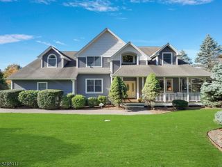 16 Forest Ridge Ter, Jefferson Twp., NJ 07438